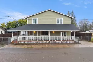 1769 SE Crawford Rd, Port Orchard, WA 98366 - Photo 2