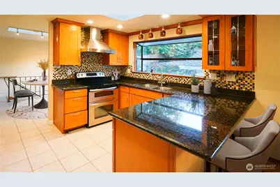 16902 28th Avenue SW, Burien, WA 98166 - Photo 8