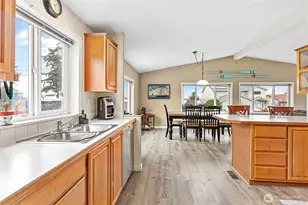 7460 Sunset Dr, Blaine, WA 98230 - Photo 12