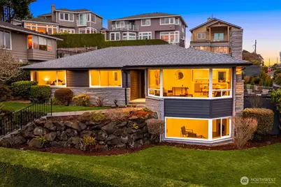 3702 W Fulton Street, Seattle, WA 98199 - Photo 1