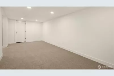 2032 NE 123rd Street, Seattle, WA 98125 - Photo 18