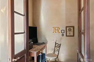 11008 N Deer Dr, Woodway, WA 98020 - Photo 16