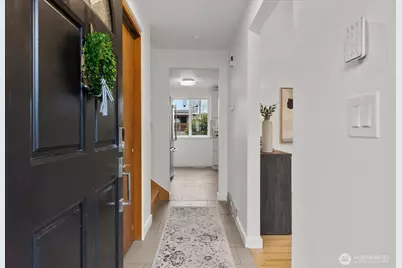 7718 204th Place SW, Edmonds, WA 98026 - Photo 2