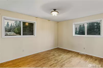 22827 Meridian Avenue S, Bothell, WA 98021 - Photo 8