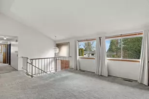 510 223rd St SW, Bothell, WA 98021 - Photo 4