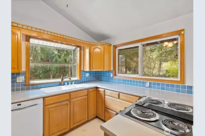 510 223rd Street SW, Bothell, WA 98021 - Photo 10