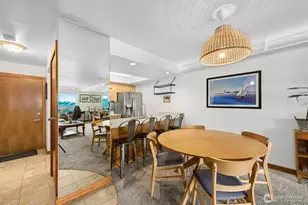 2401 8th Ave N, Seattle, WA 98109 - Photo 8