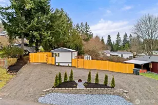 21523 146 St E, Bonney Lake, WA 98391 - Photo 2