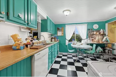 8904 220th Street SW, Edmonds, WA 98026 - Photo 2