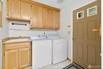 7101 Rainier Way, Glacier, WA 98244 - Photo 16