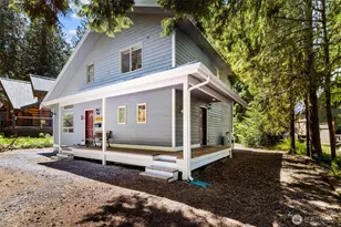 7101 Rainier Way, Glacier, WA 98244 - Photo 2