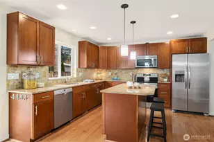 215 SW 144th St, Burien, WA 98166 - Photo 8