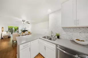 710 Kirkland Cir, Kirkland, WA 98033 - Photo 12