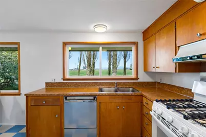 16005 La Conner Whitney Road, La Conner, WA 98257 - Photo 10