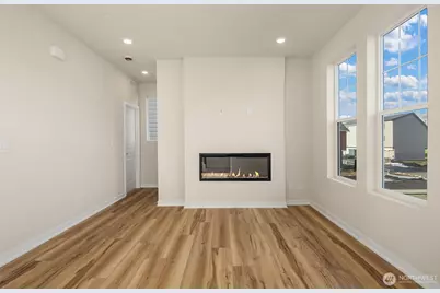 2425 160th Place NE, Marysville, WA 98271 - Photo 4