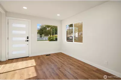 12215 44th Avenue S, Tukwila, WA 98178 - Photo 16