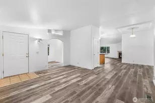 71 E Rhododendron Pl, Shelton, WA 98584 - Photo 4