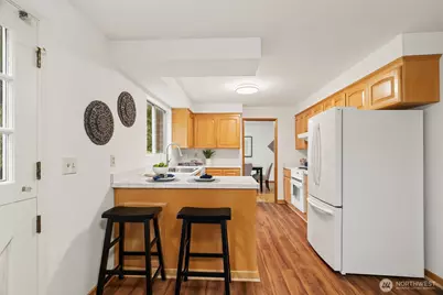 8615 194th Place SW, Edmonds, WA 98026 - Photo 12