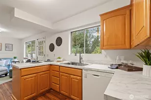 8615 194th Pl SW, Edmonds, WA 98026 - Photo 10