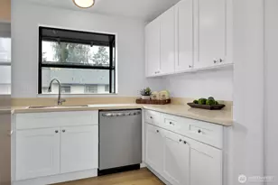 1313 W James St, Kent, WA 98032 - Photo 10