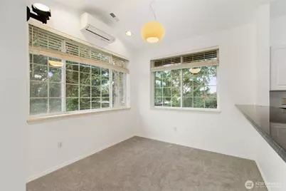 18656 NE 56th Court, Redmond, WA 98052 - Photo 2