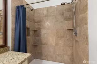 18656 NE 56th Ct, Redmond, WA 98052 - Photo 10