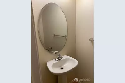 2055 Garry Oaks Avenue #B, DuPont, WA 98327 - Photo 12