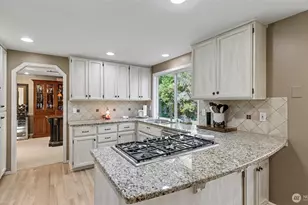 14710 SE 184th Pl, Renton, WA 98058 - Photo 4