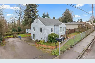 12630 24th Avenue S, Seattle, WA 98168 - Photo 2