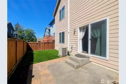 2016 171st Street SW, Lynnwood, WA 98037 - Photo 32