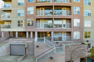 530 Melrose Ave E, Seattle, WA 98102 - Photo 2