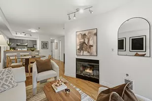 530 Melrose Ave E, Seattle, WA 98102 - Photo 18