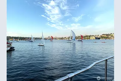 2000 Westlake Avenue N #E-3, Seattle, WA 98109 - Photo 2