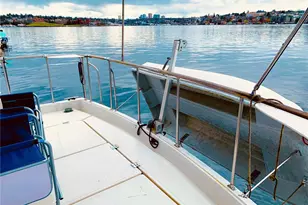 2000 Westlake Ave N, Seattle, WA 98109 - Photo 6