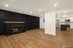 2032 NE 123rd St, Seattle, WA 98125 - Photo 6