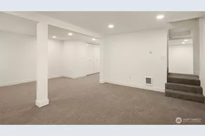 2032 NE 123rd Street, Seattle, WA 98125 - Photo 20