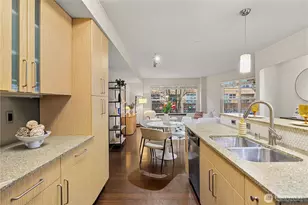 413 NE 70th St, Seattle, WA 98115 - Photo 8