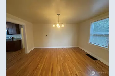 1735 24th Avenue #A, Seattle, WA 98122 - Photo 6