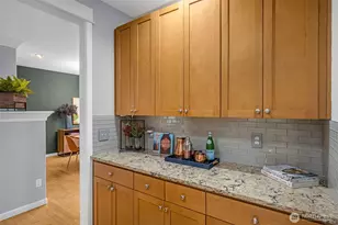 6441 SE Cougar Mountain Way, Bellevue, WA 98006 - Photo 16