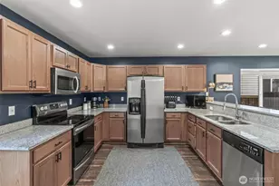 10517 24th St SE, Lake Stevens, WA 98258 - Photo 8