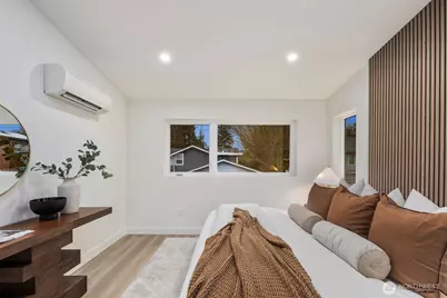 7555 32nd Avenue SW #B, Seattle, WA 98126 - Photo 14