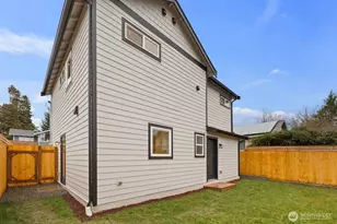 7555 32nd Ave SW, Seattle, WA 98126 - Photo 34