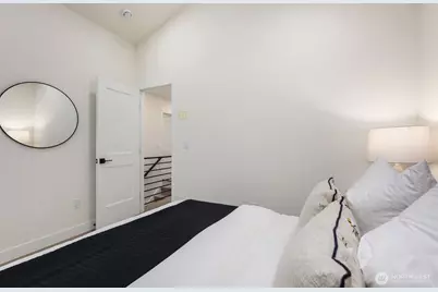 7555 32nd Avenue SW #B, Seattle, WA 98126 - Photo 30