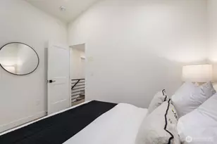 7555 32nd Ave SW, Seattle, WA 98126 - Photo 30