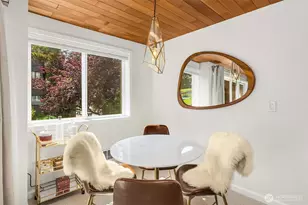 733 Lake St S, Kirkland, WA 98033 - Photo 16