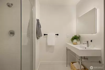 522 Madrona Way NE #4, Bainbridge Island, WA 98110 - Photo 14