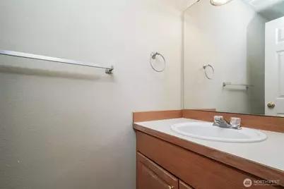 10907 185th Avenue E, Bonney Lake, WA 98391 - Photo 16