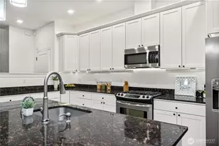 20709 NE 79th St, Redmond, WA 98053 - Photo 12