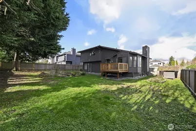 810 151st Street SW, Lynnwood, WA 98087 - Photo 36