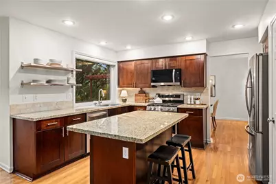 27903 NE 26th Street, Redmond, WA 98053 - Photo 16